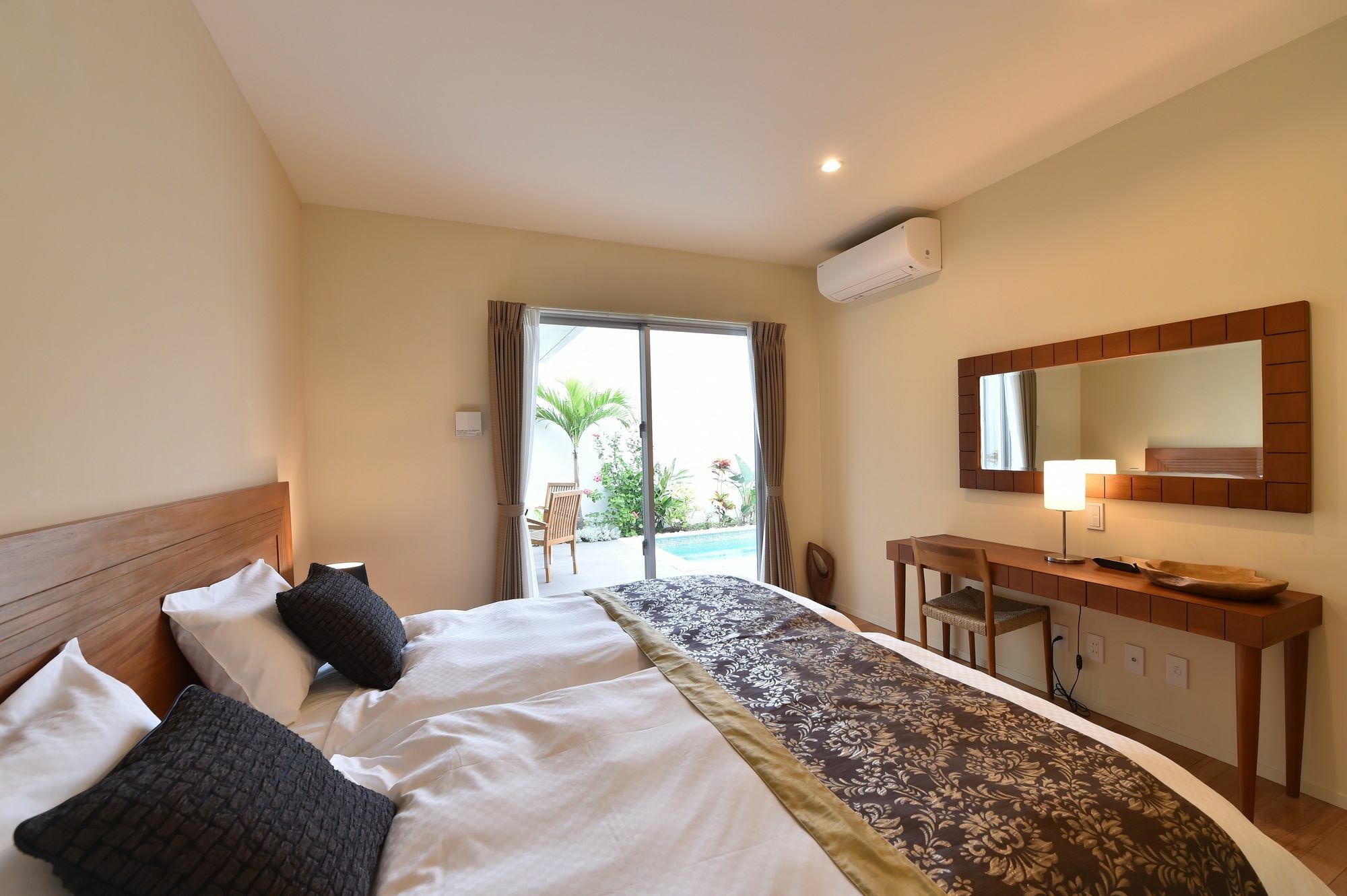 Feliz Villa Suite Miyakojima Ueno Exterior foto